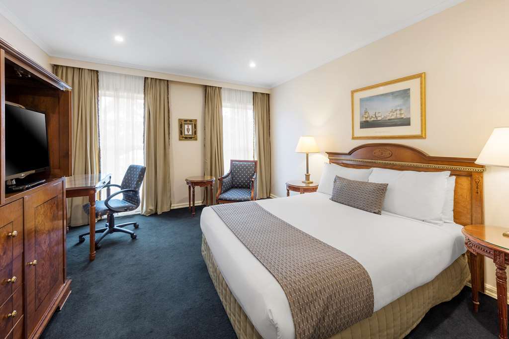 Canterbury International Hotel Forest Hill Номер фото